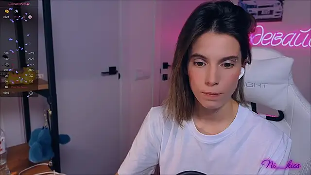  ni kiss online show from 09-17-25, 07:59