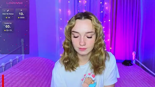 Wild Sophie  online show from 01-10-26, 03:25