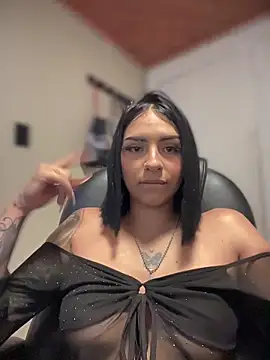 Hilary pinkk online show from 12-16-25, 02:49