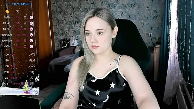 Snapshot of Your_small_bunny chatting on 01-16-25, 06:56 Your small bunny online show from 01-16-25, 06:56