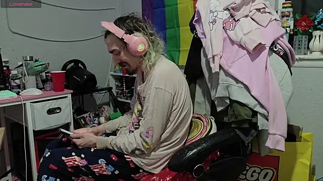 tallnerdyguy online show from 02-14-26, 03:36