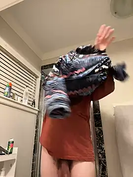 tallnerdyguy online show from 06-06-26, 03:33