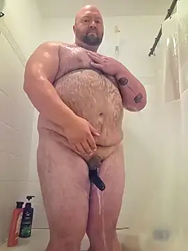 Snapshot of Strong_Bear89 chatting on 02-09-25, 04:07 Strong Bear89 online show from 02-09-25, 04:07