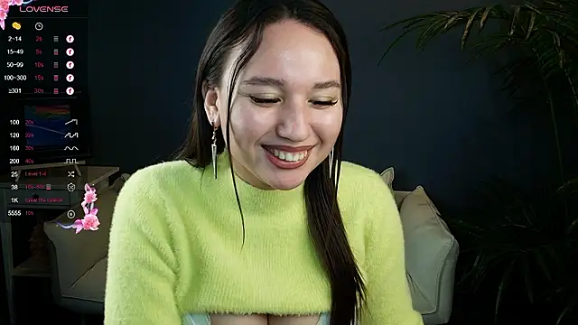 Snapshot of margeriTirell chatting on 12-05-24, 02:31 margeriTirell online show from 12-05-24, 02:31