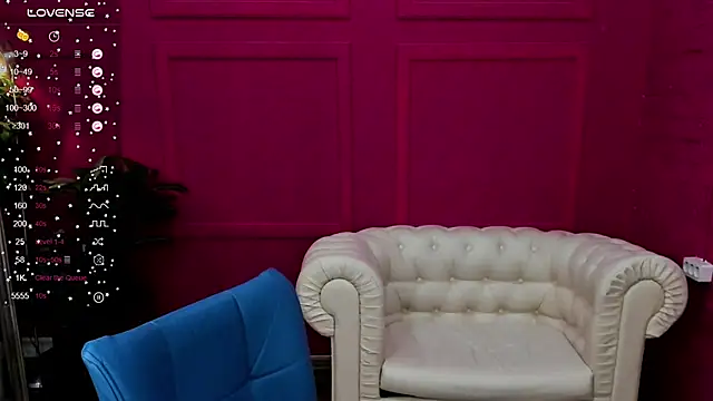 Snapshot of margeriTirell chatting on 01-17-25, 02:18 margeriTirell online show from 01-17-25, 02:18