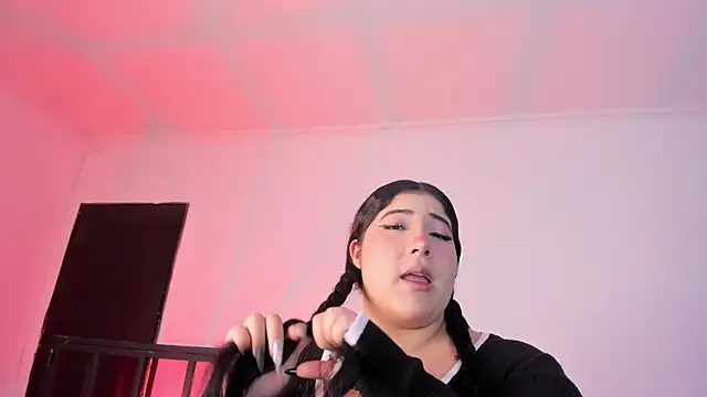 AmberiniHoffman online show from 01-19-26, 11:47