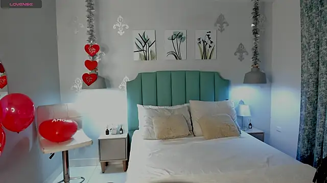 Khenta Michells online show from 02-14-25, 10:38