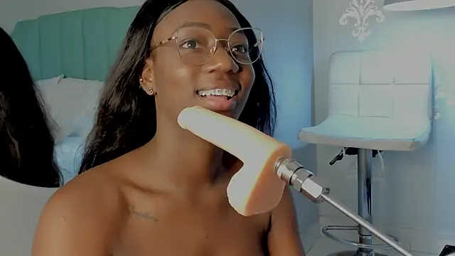 Khenta Michells online show from 02-24-25, 01:31