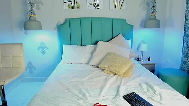 Khenta Michells online show from 03-05-25, 04:46