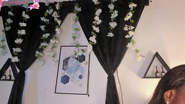 Snapshot of Khenta_Michells chatting on 05-12-26, 10:56 Khenta Michells online show from 05-12-26, 10:56