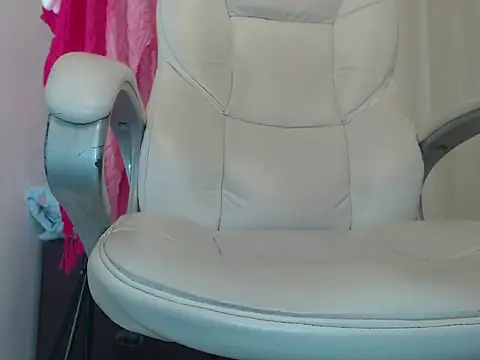 Abby Halliwey online show from 03-03-25, 05:29