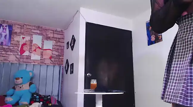 vixenxqueens online show from 01-12-25, 07:31