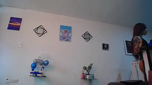 vixenxqueens online show from 09-12-25, 08:31