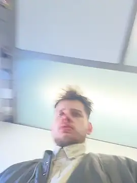 Snapshot of janberlin chatting on 03-06-26, 10:01 janberlin online show from 03-06-26, 10:01