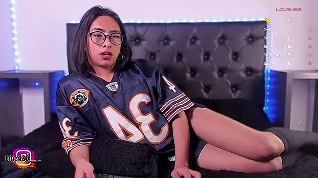 Skyler  blue4 online show from 03-15-25, 02:46