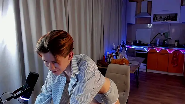 AndrewwCarter2 online show from 02-14-25, 11:09