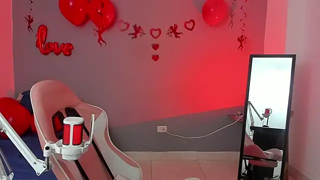 gwen ashly online show from 02-12-25, 06:51