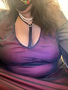 Snapshot of SnehaRai chatting on 09-15-25, 06:30 SnehaRai online show from 09-15-25, 06:30