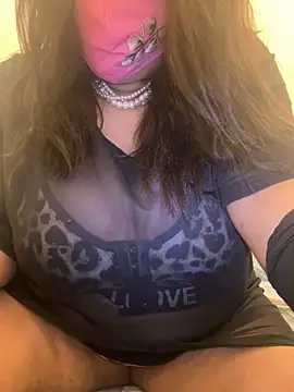 Snapshot of SnehaRai chatting on 09-26-25, 06:23 SnehaRai online show from 09-26-25, 06:23