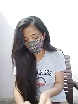 Snapshot of Cute-Ridhima chatting on 05-12-26, 03:03 Cute-Ridhima online show from 05-12-26, 03:03