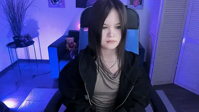 Elainebeness online show from 01-15-26, 01:32