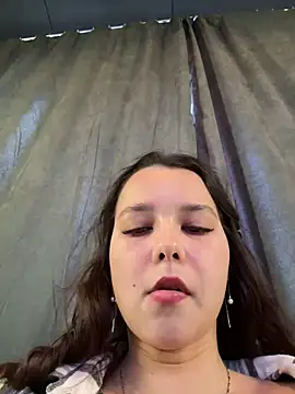 PoppyRobinson online show from 12-13-24, 12:06