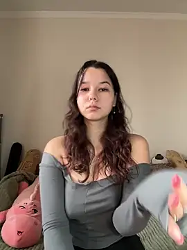 PoppyRobinson online show from 01-04-25, 08:17