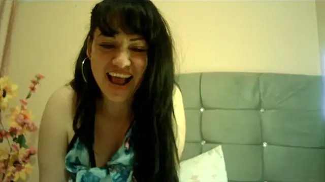 taylor198115 online show from 11-21-25, 06:56