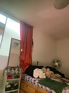 Miss oliviaa online show from 03-25-26, 10:27