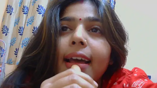 Snapshot of Sweet-Rani chatting on 04-05-26, 07:11 Sweet-Rani online show from 04-05-26, 07:11