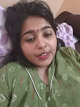 Snapshot of Sweet-Rani chatting on 07-28-26, 11:17 Sweet-Rani online show from 07-28-26, 11:17