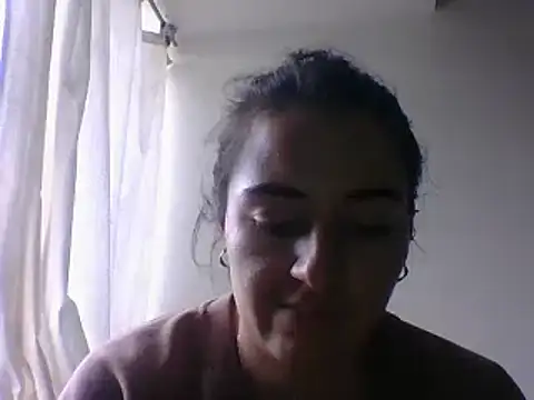  karlie kloss  online show from 12-29-24, 10:03