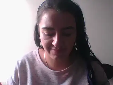  karlie kloss  online show from 01-11-25, 06:23