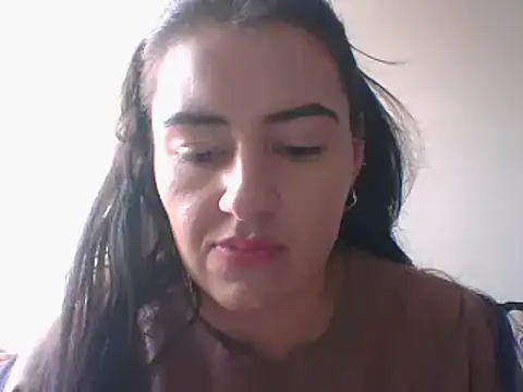  karlie kloss  online show from 01-19-25, 05:28