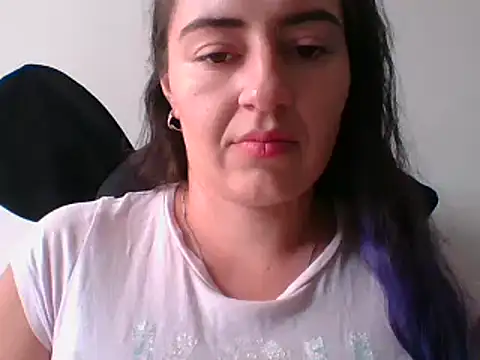  karlie kloss  online show from 01-25-25, 08:00