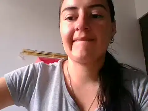  karlie kloss  online show from 10-08-25, 09:45