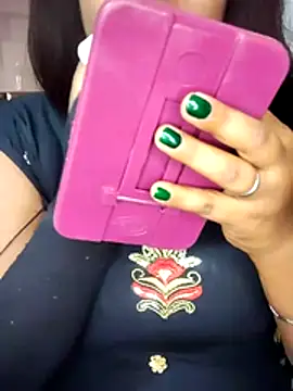 Snapshot of cutepragya2 chatting on 02-12-26, 05:13 cutepragya2 online show from 02-12-26, 05:13