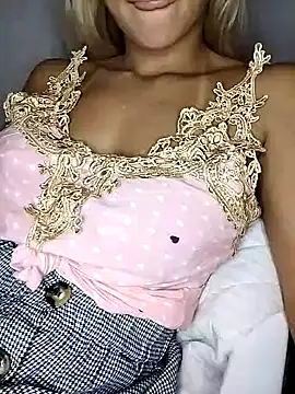 fofinhaa12 online show from 03-14-25, 01:46