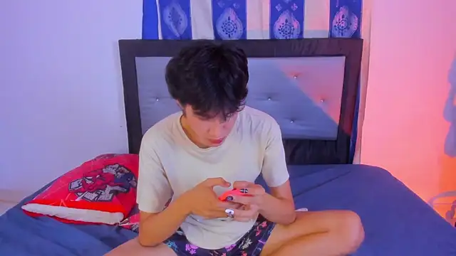 Johhan  Lee online show from 12-12-24, 02:37