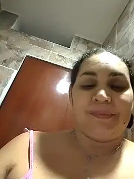 Snapshot of MirandaSoto chatting on 01-25-25, 06:34 MirandaSoto online show from 01-25-25, 06:34