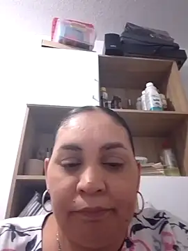 Snapshot of MirandaSoto chatting on 01-27-25, 02:46 MirandaSoto online show from 01-27-25, 02:46