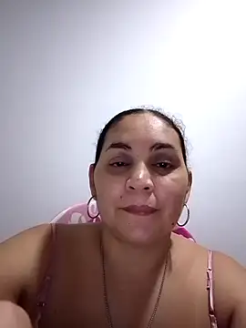 Snapshot of MirandaSoto chatting on 01-31-25, 03:41 MirandaSoto online show from 01-31-25, 03:41