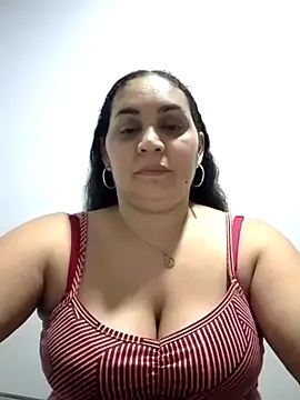 Snapshot of MirandaSoto chatting on 02-07-25, 03:45 MirandaSoto online show from 02-07-25, 03:45
