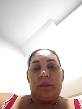 Snapshot of MirandaSoto chatting on 02-13-25, 04:11 MirandaSoto online show from 02-13-25, 04:11