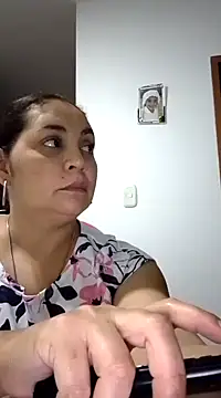 Snapshot of MirandaSoto chatting on 02-14-25, 12:36 MirandaSoto online show from 02-14-25, 12:36