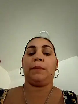 Snapshot of MirandaSoto chatting on 02-19-25, 07:16 MirandaSoto online show from 02-19-25, 07:16