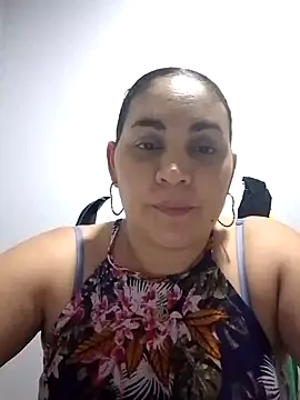 Snapshot of MirandaSoto chatting on 03-11-25, 03:26 MirandaSoto online show from 03-11-25, 03:26