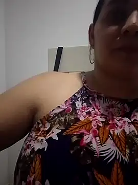 Snapshot of MirandaSoto chatting on 03-18-25, 03:42 MirandaSoto online show from 03-18-25, 03:42