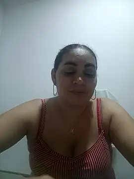 Snapshot of MirandaSoto chatting on 03-20-25, 03:56 MirandaSoto online show from 03-20-25, 03:56
