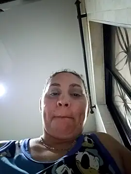 Snapshot of MirandaSoto chatting on 09-09-25, 03:17 MirandaSoto online show from 09-09-25, 03:17